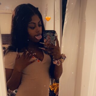 Peachesnhoney