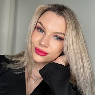 SadieFlirty