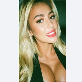 LeilarRoseModel