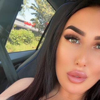 Laceyloux